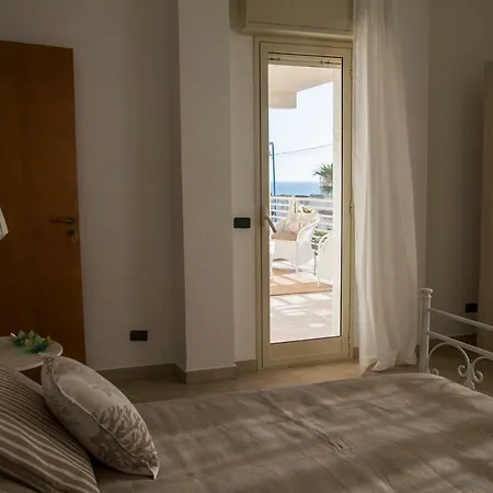 Dimora Ammare بيت للعطل